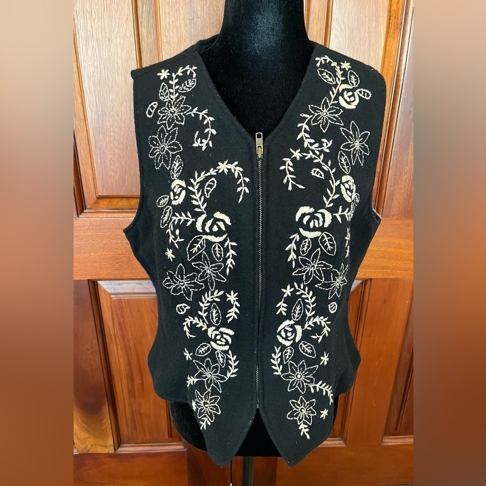 Laura Ashley Black Wool Blend Zip Front Embroidered Vest UK 16/US 12 Vintage